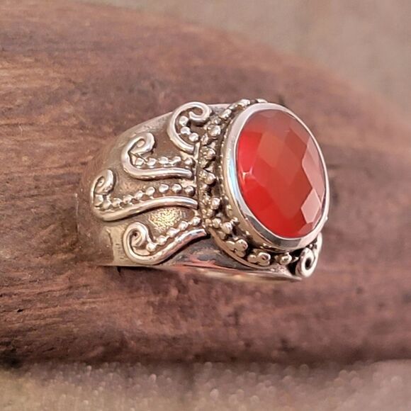 Red Oval Faceted Carnelian Octopus Tentacles Artisan Sterling Ring - Picture 4 of 10